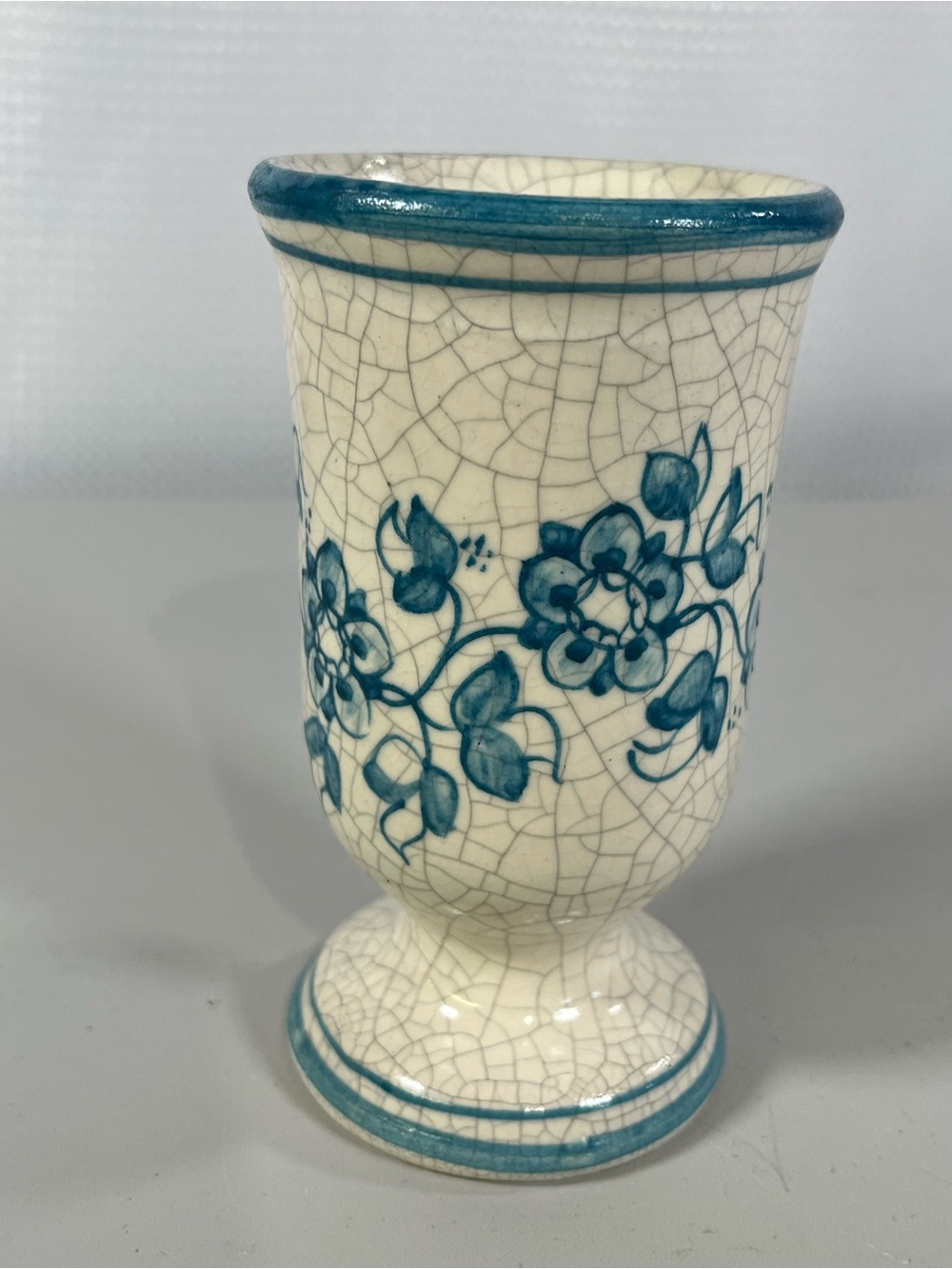 Benlloch España Vintage Blue and White Crazed Glaze Footed Vase Studio Art